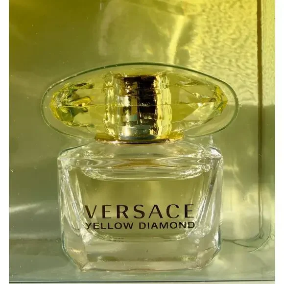 Versace Yellow Diamond Gift Set for Women - Picture 3 of 5